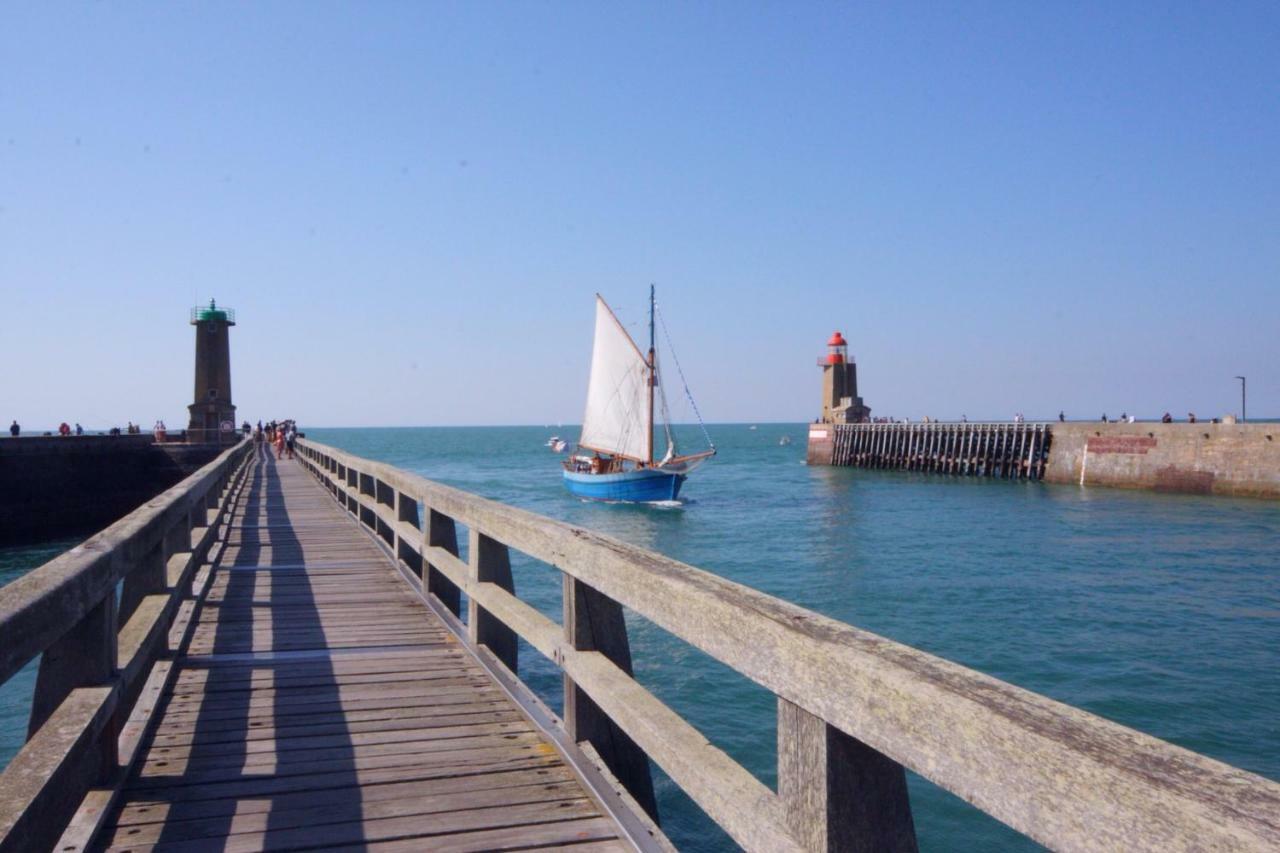 " Le Cardinal " Fecamp Bord De Mer Exterior photo